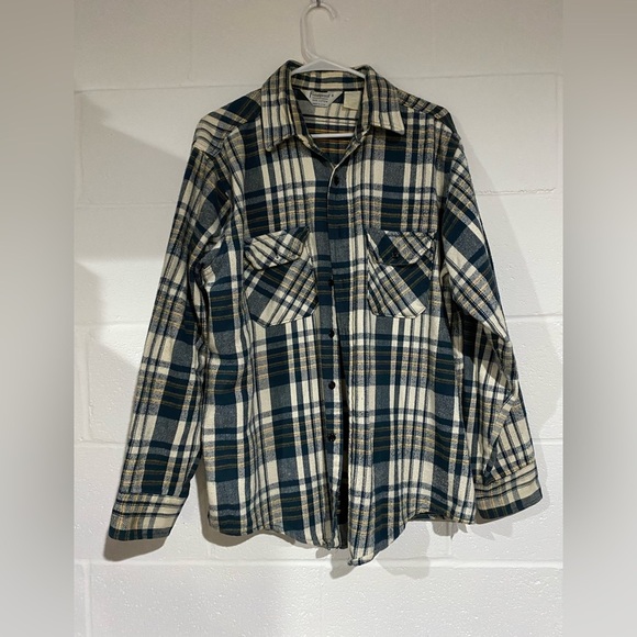 Plaid Button-Up Shirt frostproof large - Picture 1 of 4